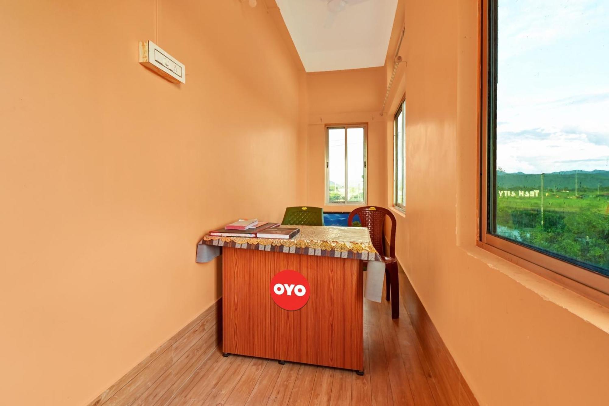 Oyo Flagship The Brahmaputra Homestay Guwahati Zewnętrze zdjęcie
