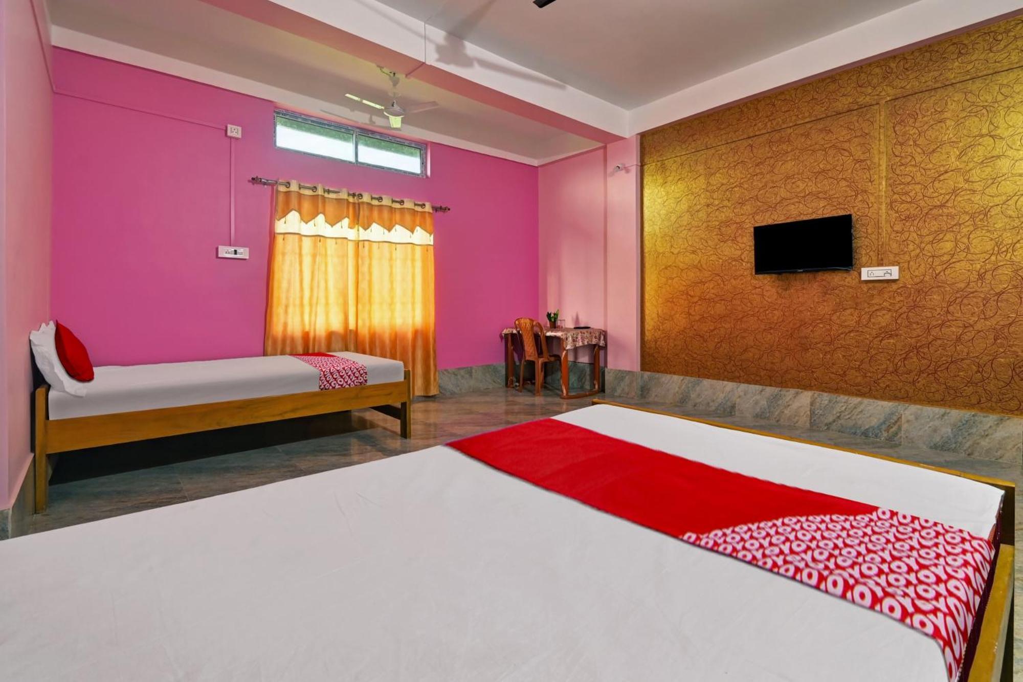 Oyo Flagship The Brahmaputra Homestay Guwahati Zewnętrze zdjęcie